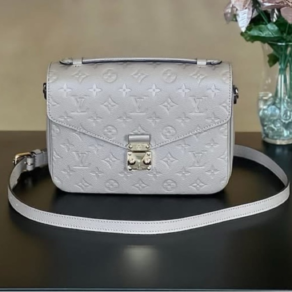 Louis Vuitton Pochette Metis Crossbody in Empreinte Leather-Turtledove